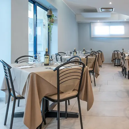 Ξενοδοχείο Hotel Thea